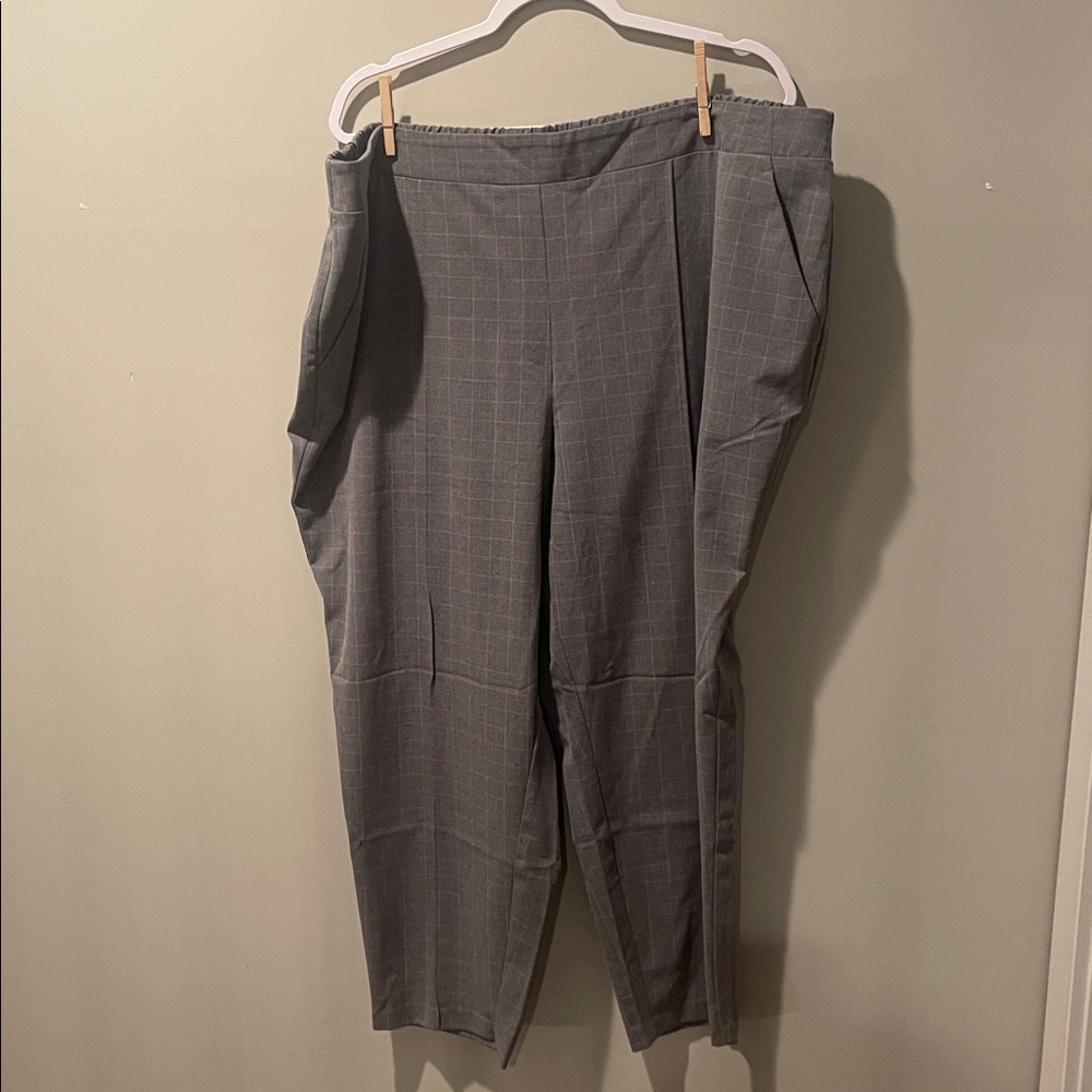 Nine West Gray and Pink Plaid Pants